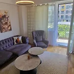 Srna Lux East Gate With Selfs Check In & Free Parking Apartman *