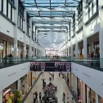 Srna Lux East Gate With Selfs Check In & Free Parking アパート