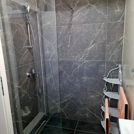 East Gate Srna Lux With Rent A Car