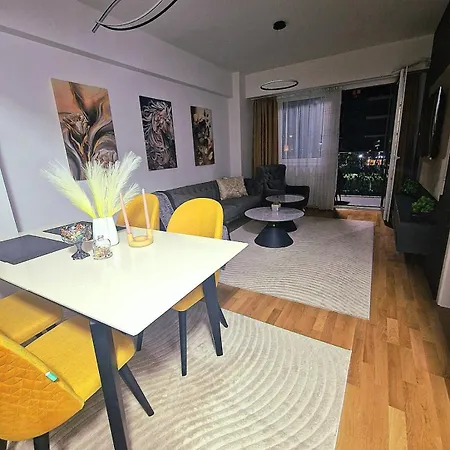 Srna Lux East Gate-skopje Apartamento Escópia