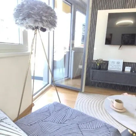 Srna Lux East Gate With Selfs Check In & Free Parking Apartman *