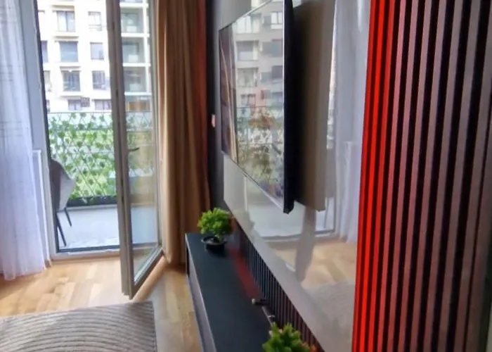 East Gate Srna Lux With Rent A Car