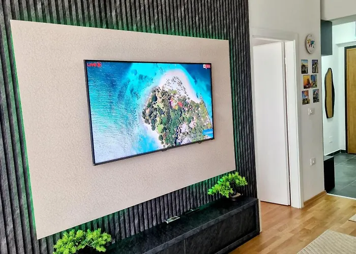 East Gate Srna Lux With Rent A Car Апартаменти