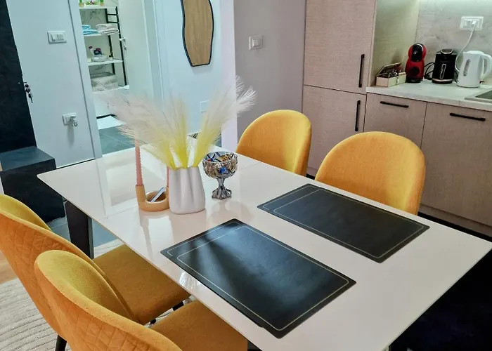 East Gate Srna Lux With Rent A Car * Скоп'є