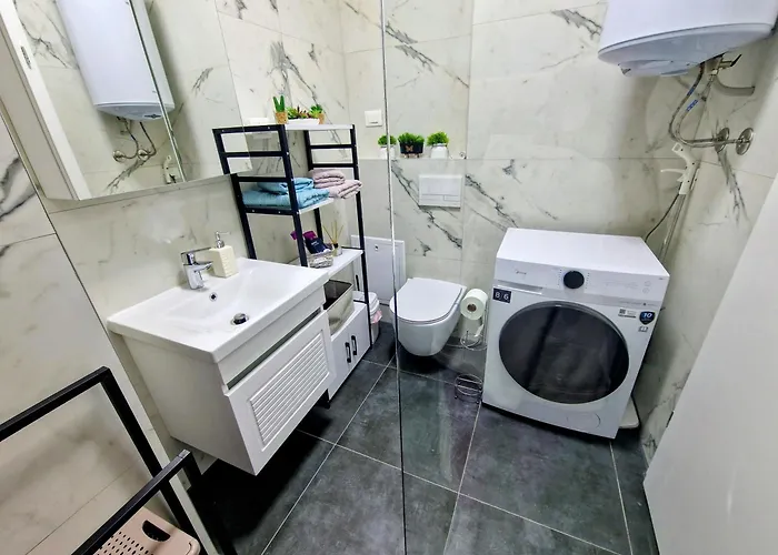 Apartment East Gate Srna Lux With Rent A Car