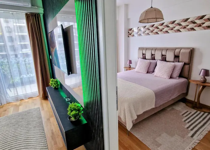 East Gate Srna Lux With Rent A Car Apartment