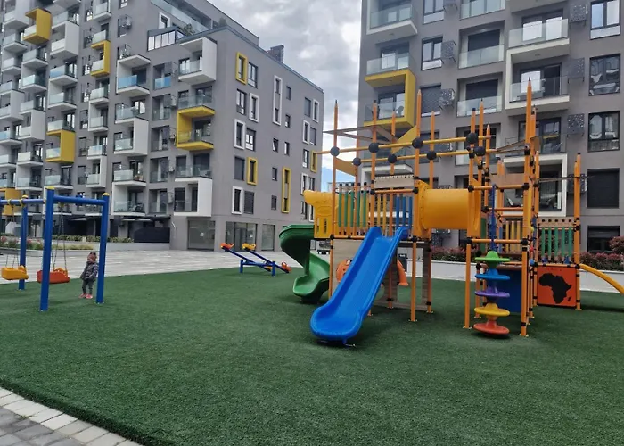 East Gate Srna Lux With Rent A Car Апартаменти Скоп'є