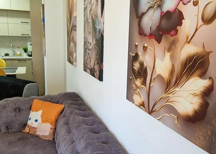 East Gate Srna Lux With Rent A Car